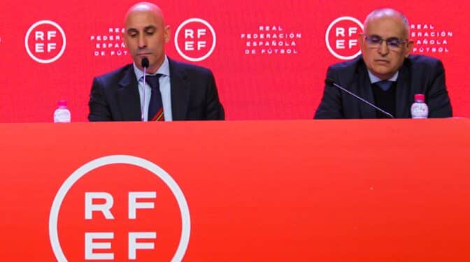 La RFEF propone que Rubiales cobre un sueldo de 635.000 euros al año sin variable