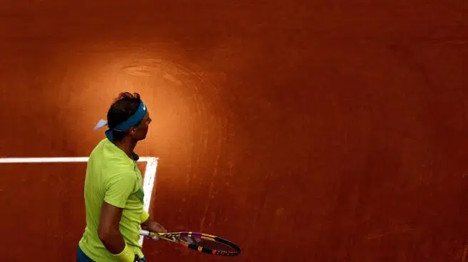 Nadal gana a lo grande y se cita con Djokovic en los cuartos de final de Roland Garros