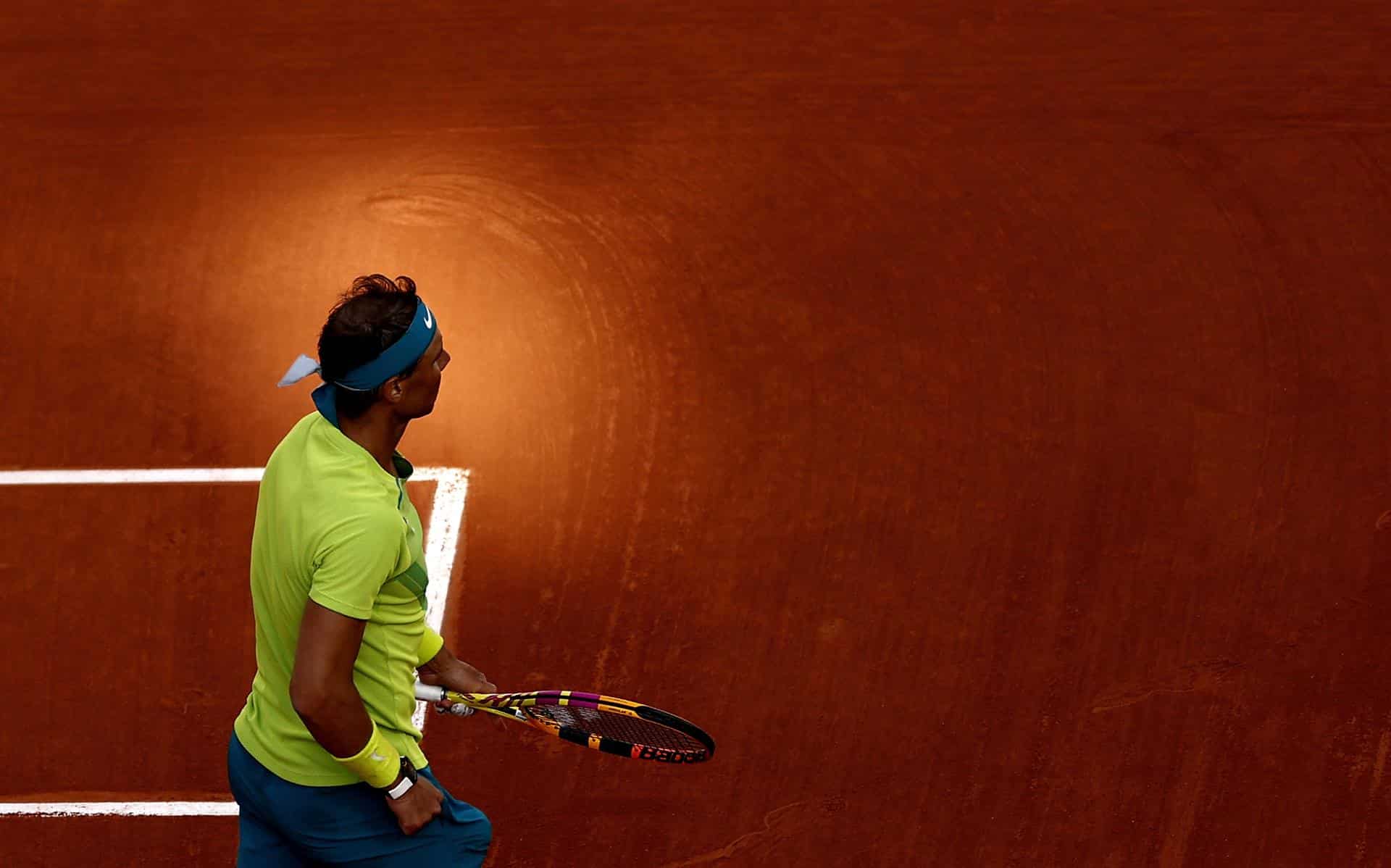 Rafael Nadal, en su partido de octavos en Roland Garros contra el canadiense Auger-Aliassime.