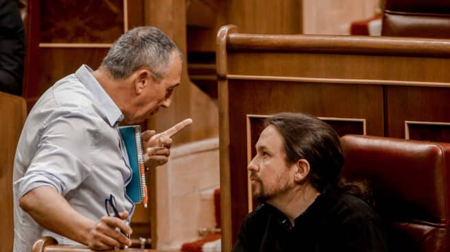 Joan Baldoví y Pablo Iglesias, en el Congreso de los Diputados en septiembre de 2019.