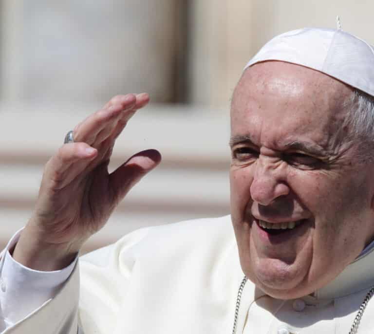 El Papa revela que Orbán le contó que Rusia quiere acabar con la guerra: "Terminará el 9 de mayo"