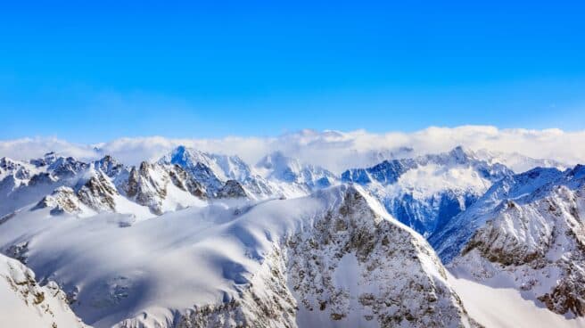 Fallecen dos alpinistas, un español y una francesa, tras un desprendimiento de hielo Alpes suizos