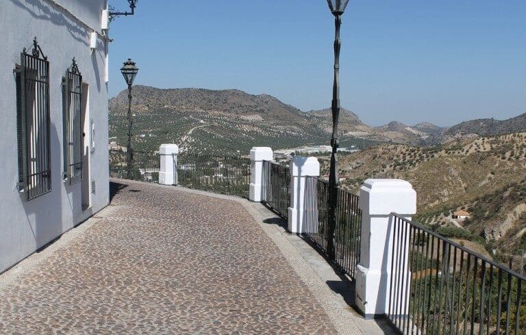 Fallece un menor tras precipitarse al vacío en Priego de Córdoba