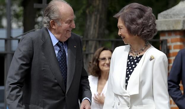 Don Juan Carlos y doña Sofía, en un acto oficial.