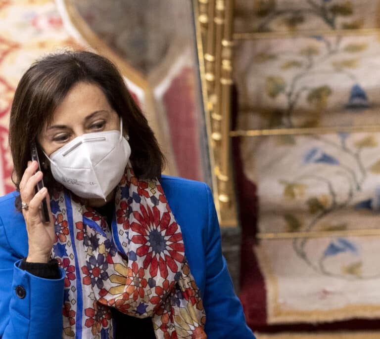 Sólo los presidentes autonómicos del PSOE han entregado sus teléfonos al CNI para que los analice
