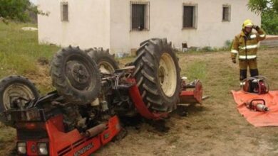 Fallece un niño de 2 años al volcar el tractor que conducía su abuelo