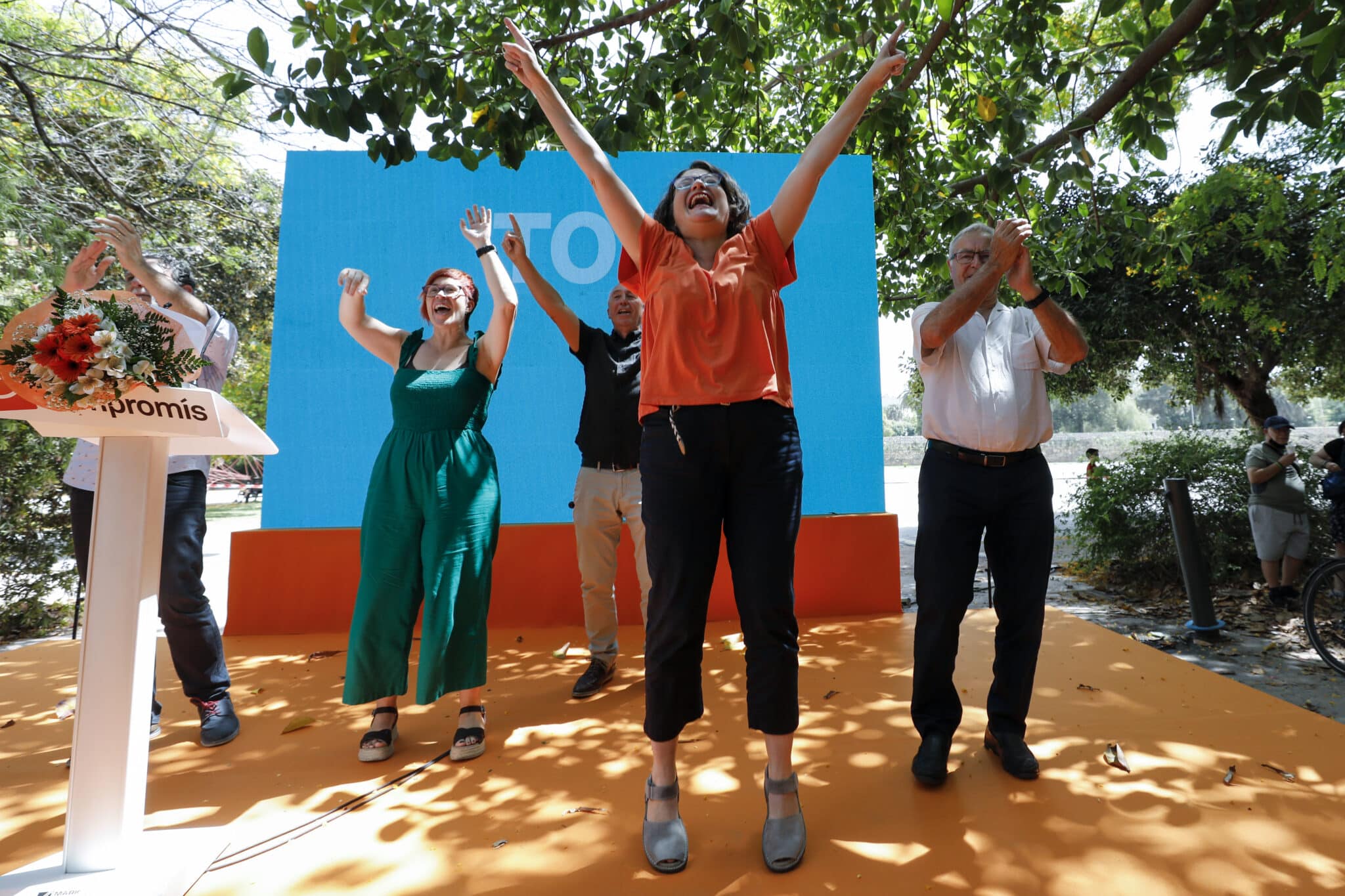 Las imágenes de la 'fiesta' de Mónica Oltra en plena polémica por su imputación