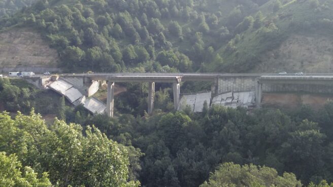 Se desploma otro tramo del viaducto de la A-6, entre León y Galicia Viaducto A-6 a la altura de Vega de Valcarce