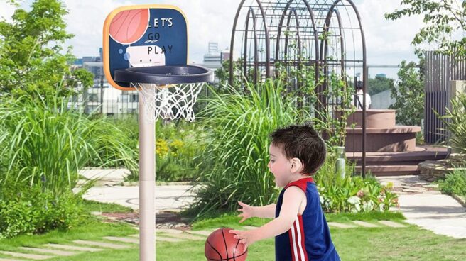 Canasta de baloncesto Niño jugando al baloncesto en la canasta de HOMCOM