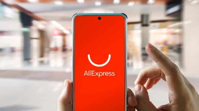 Móvil con la App de AliExpress abierta