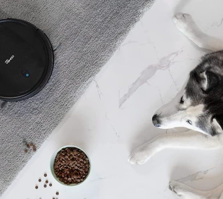 ¡Oferta en Cecotec! El robot aspirador Conga 1990 Connected a mitad de precio