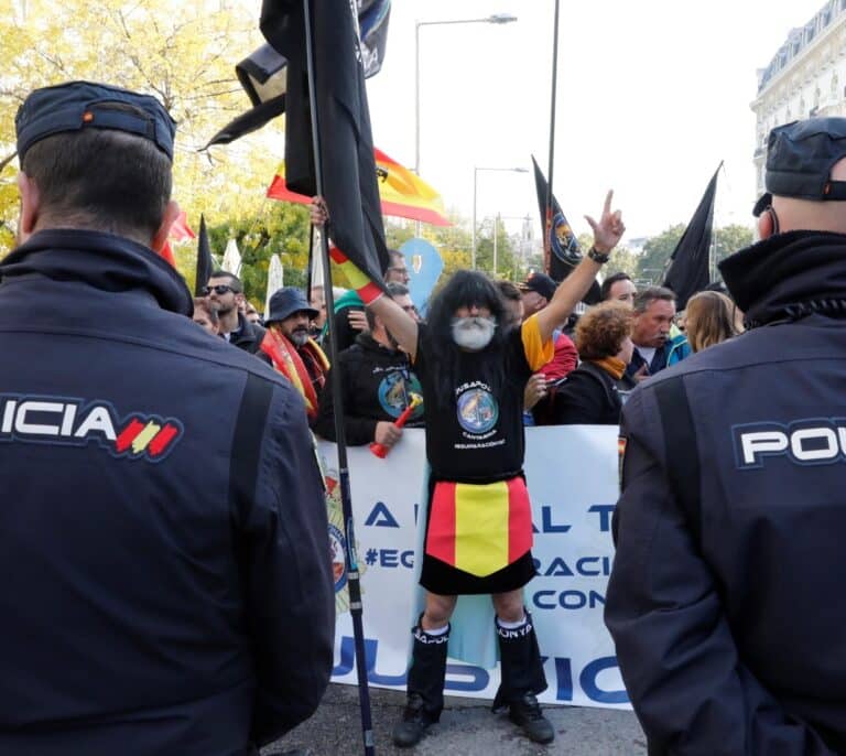 Policías y guardias civiles aprovecharán la cumbre de la OTAN para pedir la total equiparación salarial