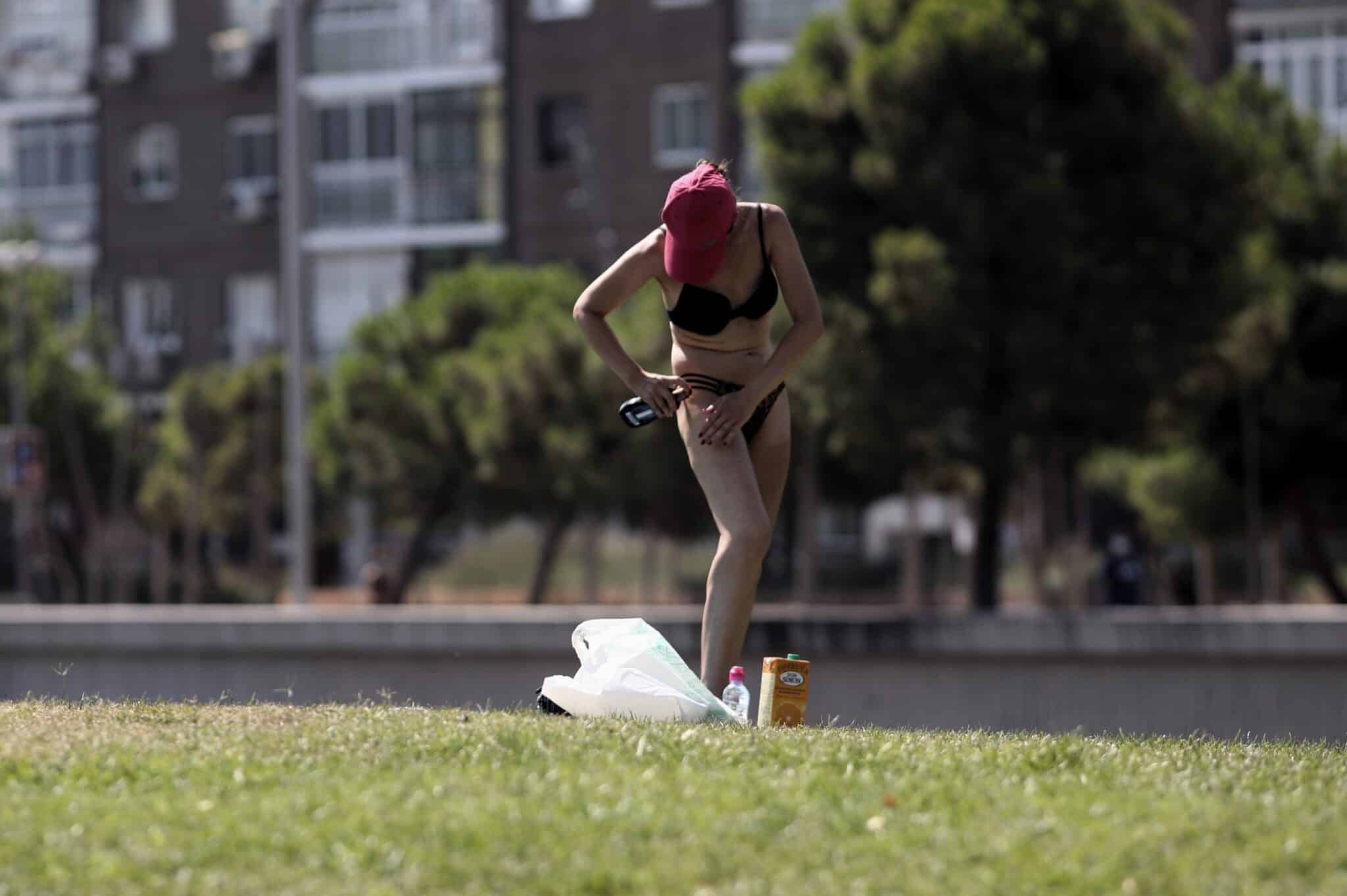 La cuarta parte de la población en españa solo utiliza protección solar en verano