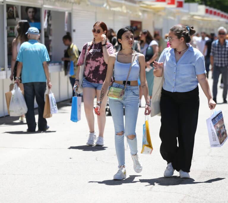 Yincana sobre Harry Potter, literatura LGTBI y Rajoy, protagonistas este sábado en la Feria del Libro