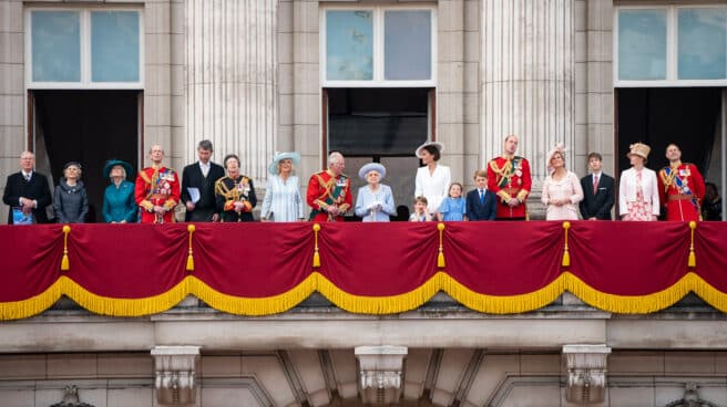 Reina Isabel II en el jubileo platino La reina Isabel II en el balcón, rodeada de su familia, en el día de su Jubileo Platino, cuando cumple 70 años en el trono de Inglaterra