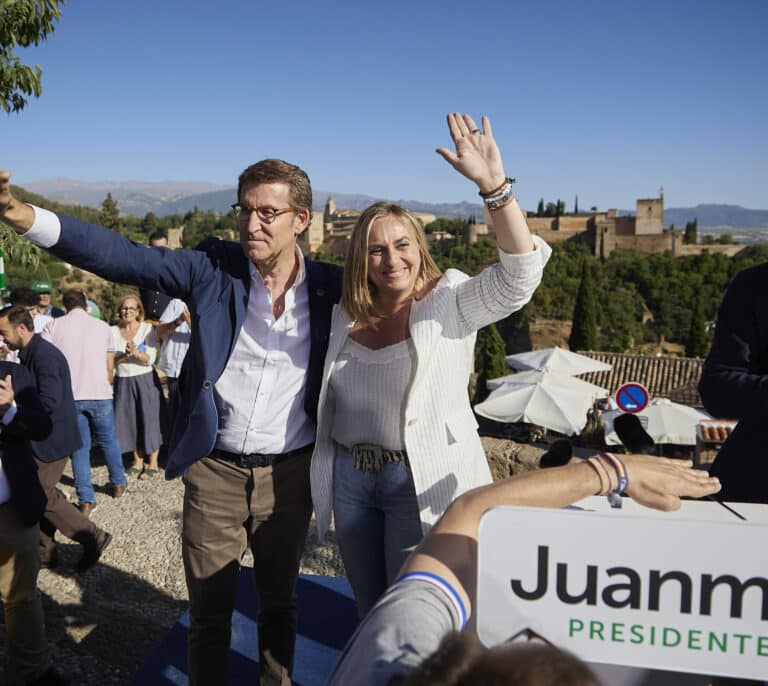 Feijóo recuerda a los votantes del PSOE que "se puede ser socialista y votar a Juanma Moreno"