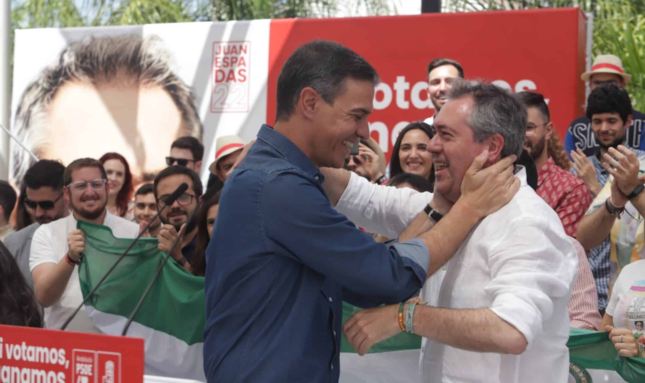 Pedro Sánchez y Juan Espadas, en un acto del PSOE-A en Cártama (Málaga).