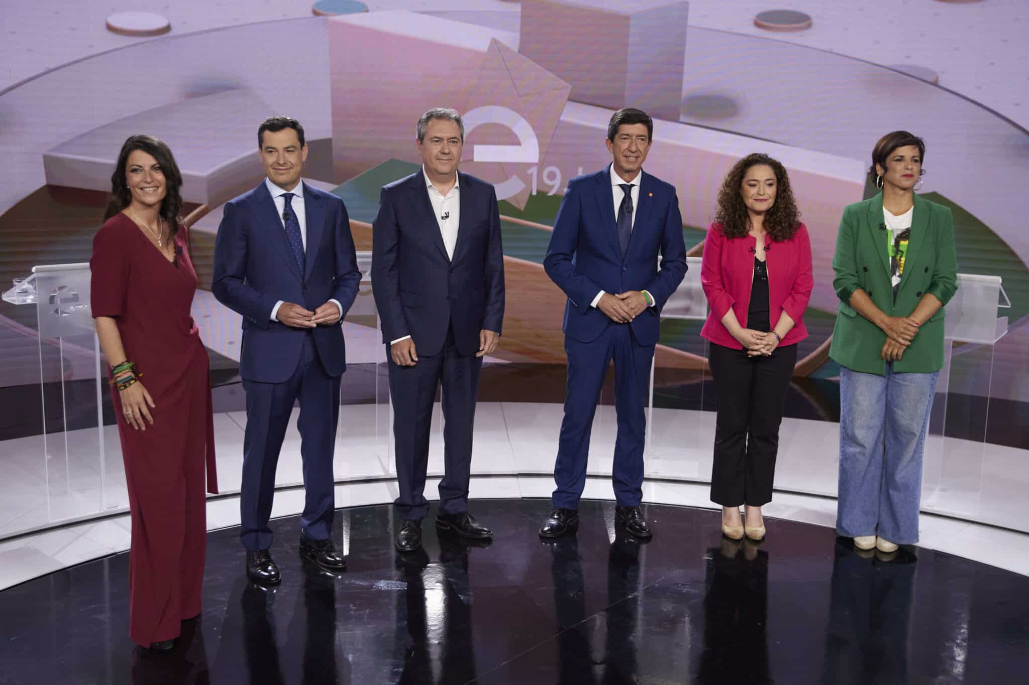 Olona, Moreno Bonilla, Espadas, Marín, Nieto y Rodríguez antes de empezar el debate en Canal Sur.