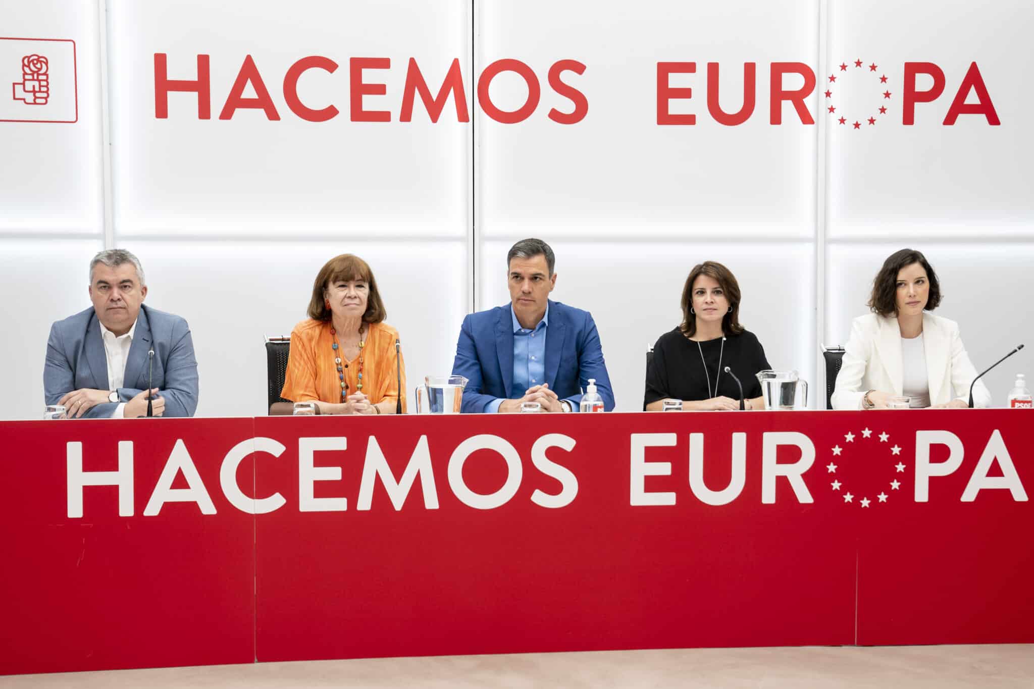 Sánchez preside la Ejecutiva del PSOE con Cerdán y Lastra.
