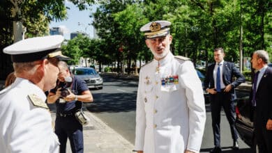 La semana de Felipe y Letizia (y Sofía): buenas encuestas, patronatos y varios viajes