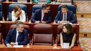 Ayuso agradece a Feijóo su confianza sobre el contrato de compra de mascarillas de su hermano