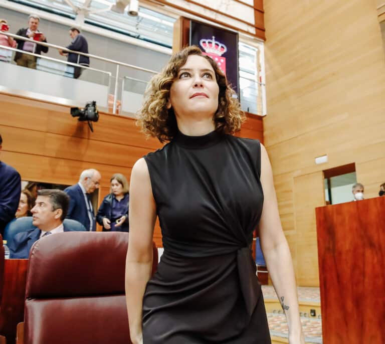 Ayuso recuerda a la izquierda que Zapatero ya eliminó el impuesto de patrimonio en 2007