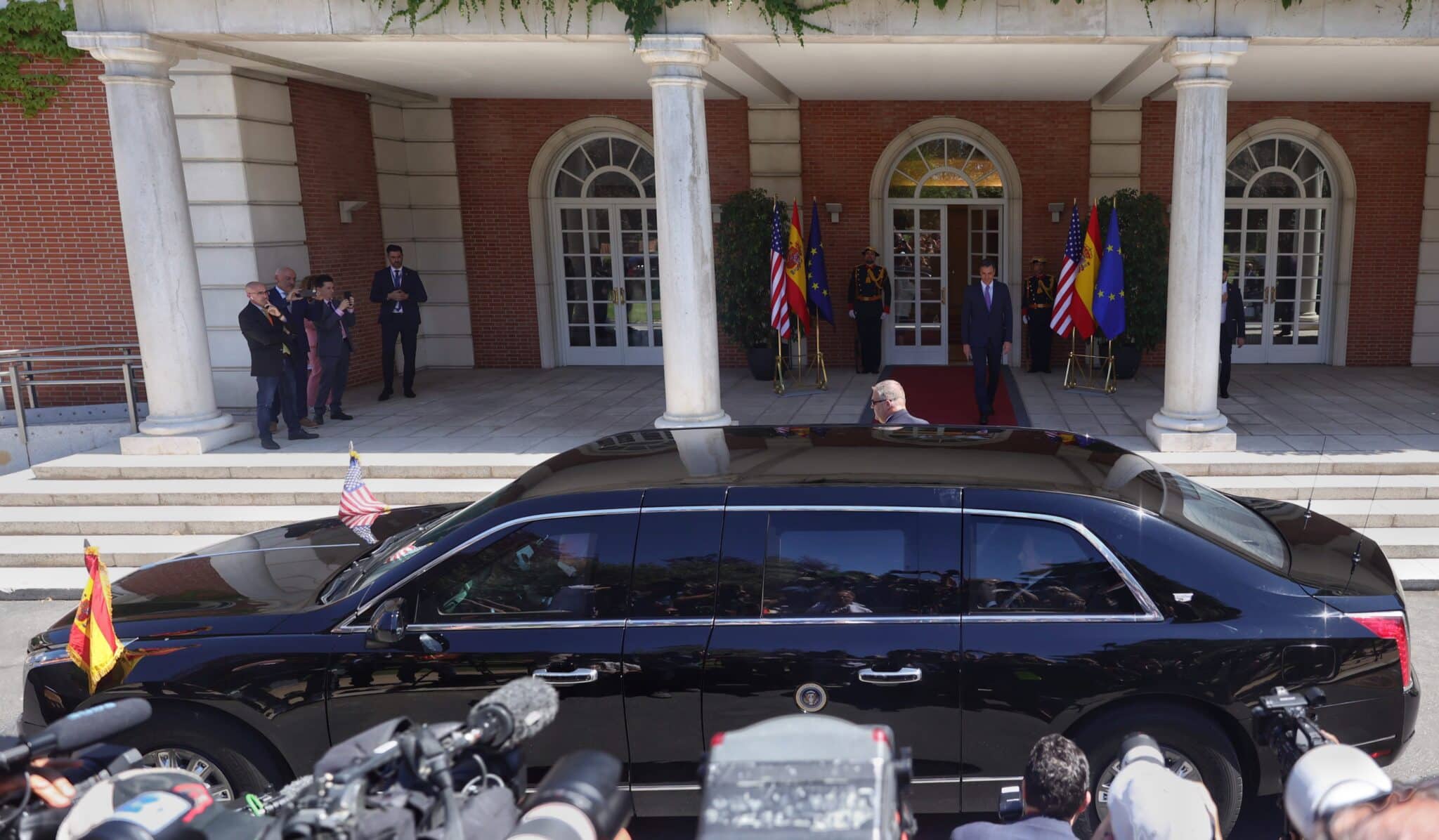 Joe Biden llega a La Moncloa.