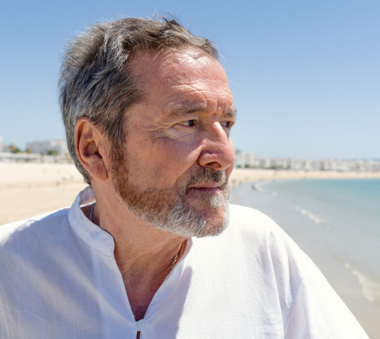 JJ Benítez, OVNIS y amor más allá de la muerte: “Blanca está viva, como toda la gente que muere”