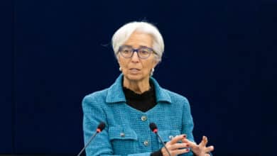 Lagarde (BCE) reconoce que hay una desaceleración económica en marcha