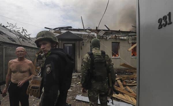 Lugansk-guerra Soldados ucranianos en Lugansk