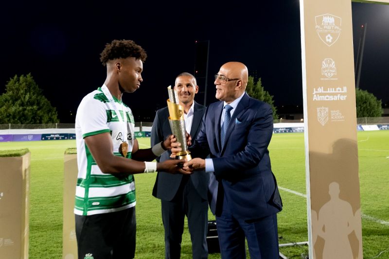 El Sporting Portugal sub-19,  ganador de la segunda edición del torneo Al Abtal International Cup