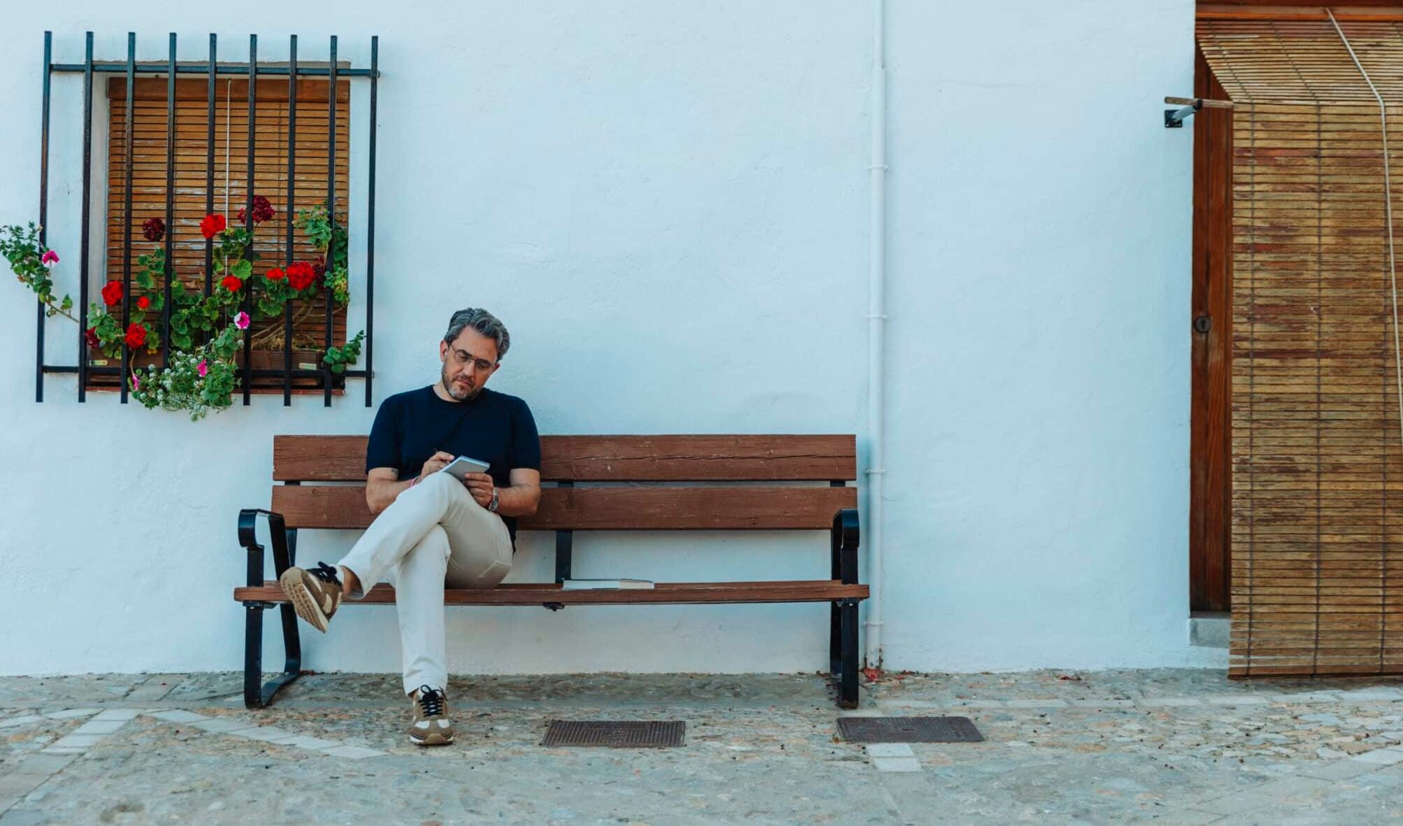 "La costumbre ha hecho que nos parezca normal hasta olvidarnos de nosotros mismos"