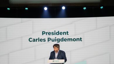 Puigdemont entra en campaña apoyando el "no" a seguir en el Govern