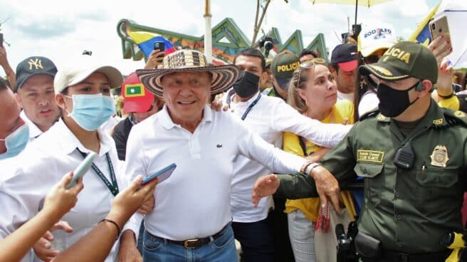 El Ingeniero Rodrigo Hernández en campaña en Colombia Rodrigo Hernández en campaña electoral