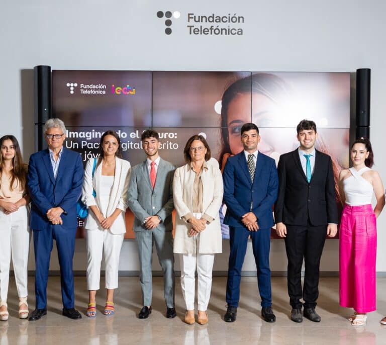 Jóvenes estudiantes proponen acuerdos globales para afrontar los retos de la sociedad digital