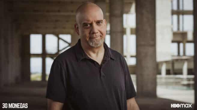 Paul Giamatti se incorpora al reparto de la segunda temporada de '30 monedas', la serie de Álex de la Iglesia Paul Giamatti en el rodaje de '30 monedas'