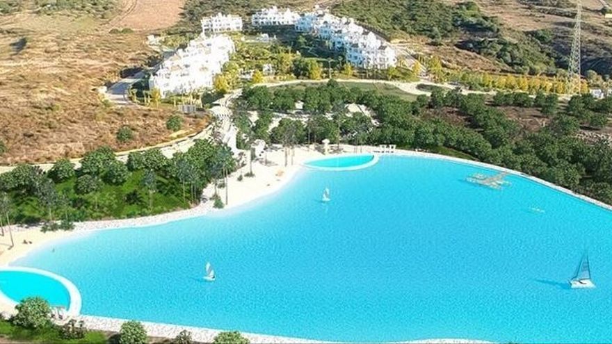 Así es Alcazaba Lagoon, la laguna artificial más grande de Europa, en Málaga