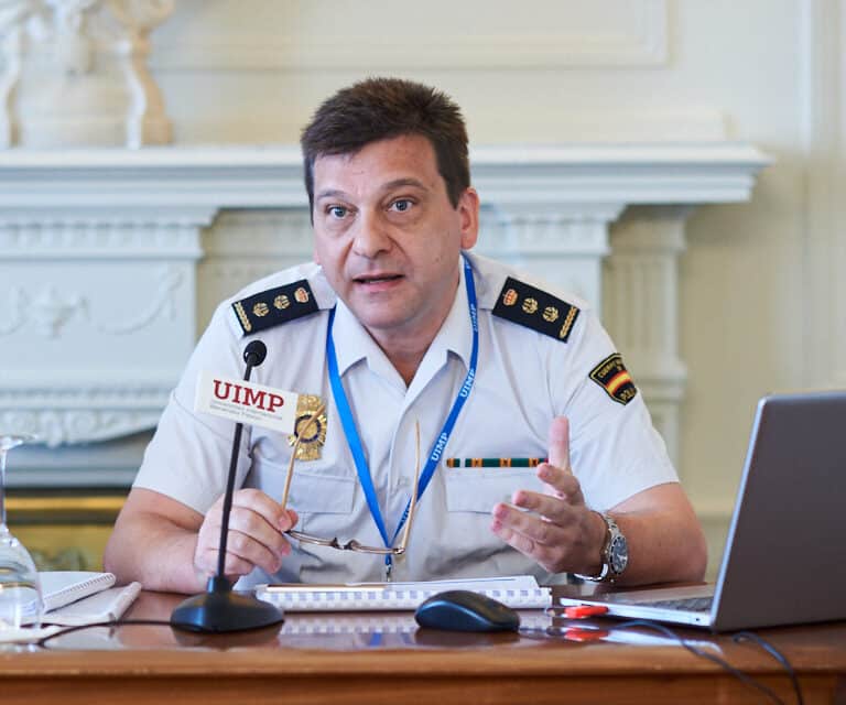 Grande-Marlaska coloca al frente de la UDEF a un experto en inmigración ilegal