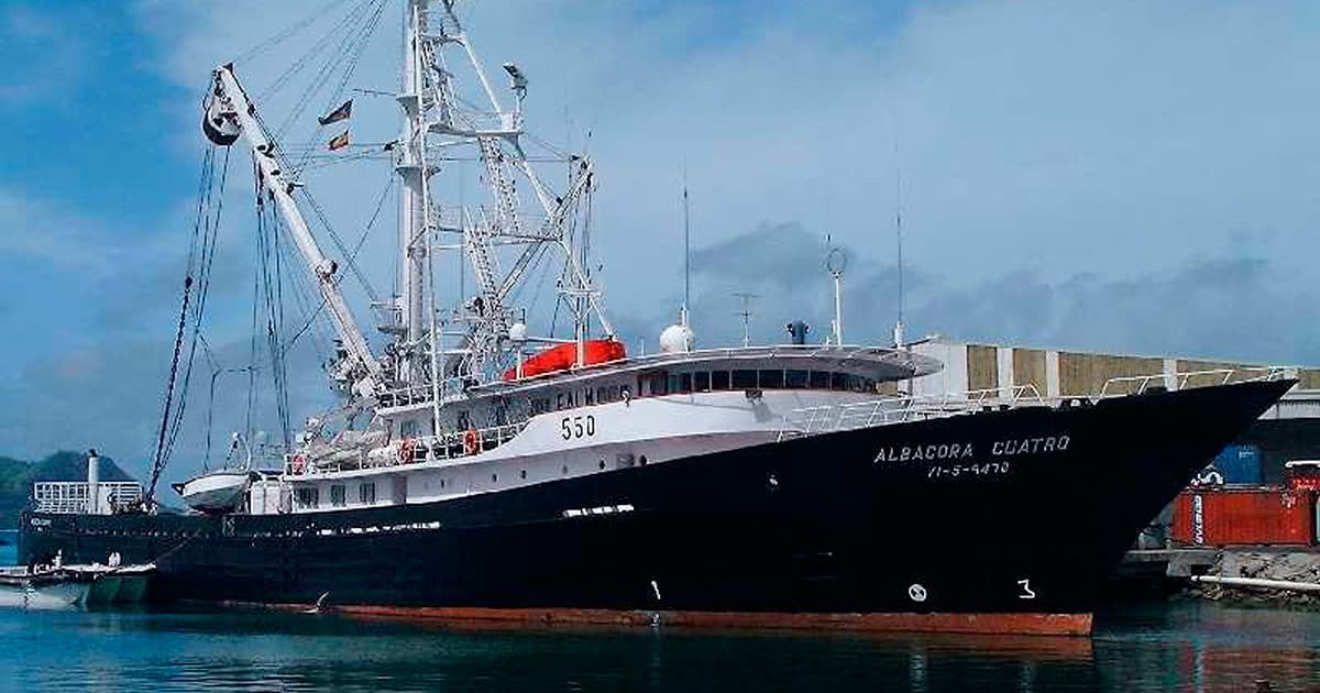 Imagen del atunero vigués Albacora Cuatro