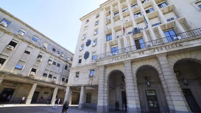 Fachada de la Audiencia Provincial de Sevilla