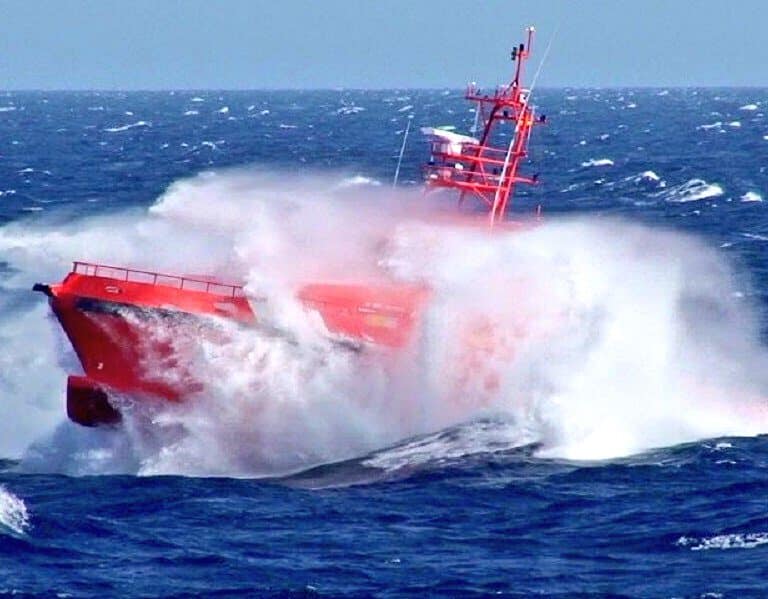 Naufraga un pesquero gallego en Gran Sol y rescatan a toda la tripulación