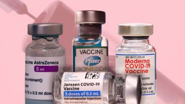 AstraZeneca ofrece una protección igual de efectiva que las vacunas de ARNm