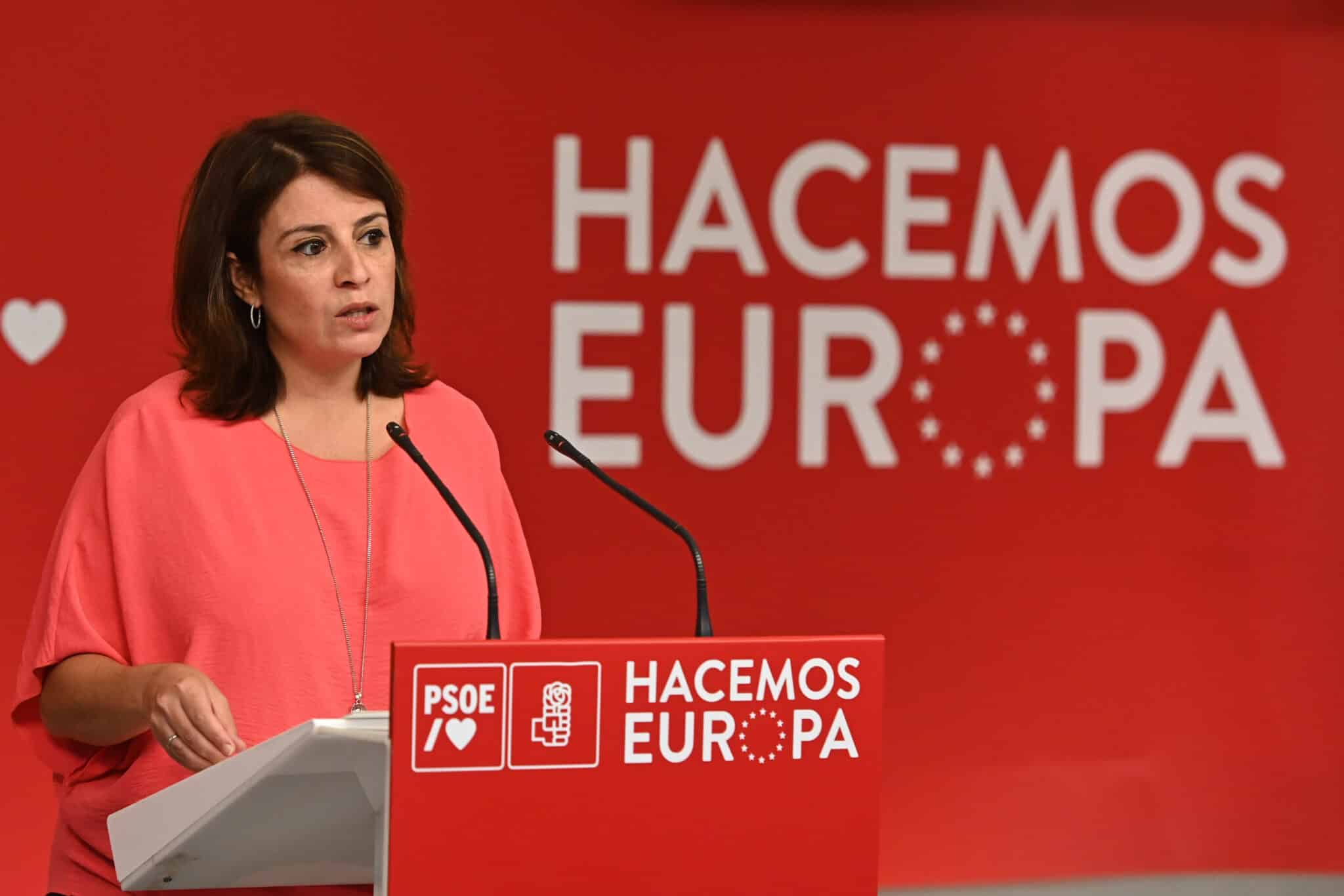 La vicesecretaria general del PSOE Adriana Lastra comenta los resultados de las elecciones en Andalucía