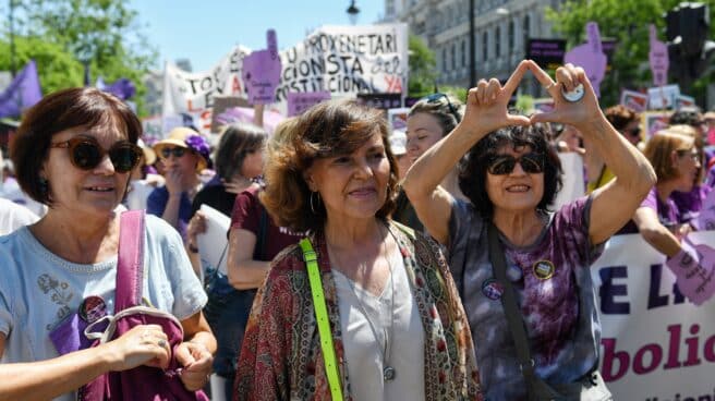 Más de 100 organizaciones se movilizan en Madrid para reclamar la abolición de la prostitución La exvicepresidenta del Gobierno, Carmen Calvo, durante una manifestación para reclamar la abolición de la prostitución
