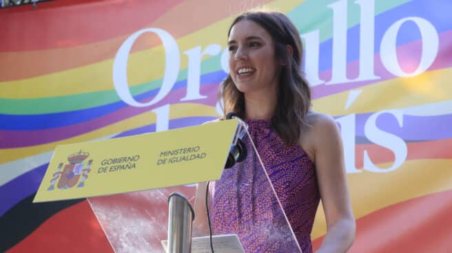 entrega de los 2ª Reconocimientos Arcoíris por Día Internacional del Orgullo LGTBI