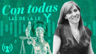 Elena García, abogada: "Los inmigrantes pasan nueve meses sin poder trabajar porque el Estado no tramita sus expedientes"