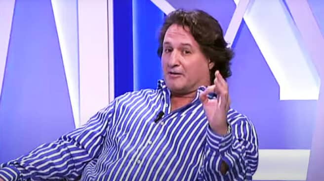 Fernando González de Castejón, conde de Atares, durante una intervención en 13TV en 2015 Fernando González de Castejón, conde de Atares, durante una intervención en 13TV en 2015