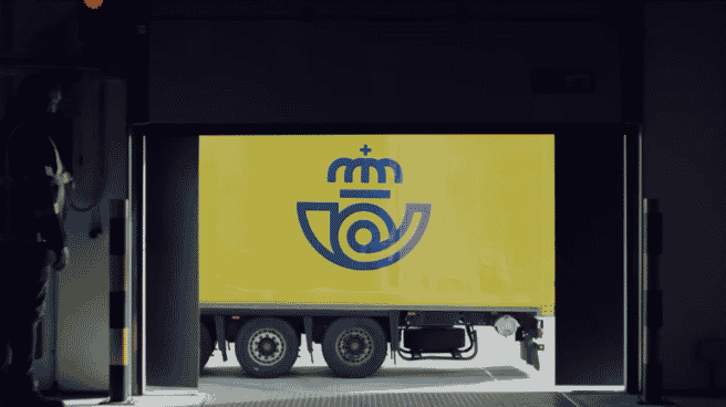 Correos ofrece su músculo logístico para impulsar #LaFuerzaDeUnPaís En su nueva campaña, Correos presenta sus productos y servicios para pymes y autónomos y visibiliza su contribución a la economía.