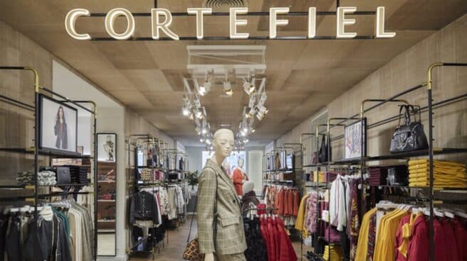 Imagen de una tienda de Cortefiel. Imagen de una tienda de Cortefiel.