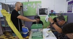 La participación en Andalucía supera el 15,4% en solo dos horas y media de votación